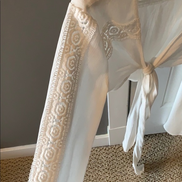 Blouse - Picture 2 of 2